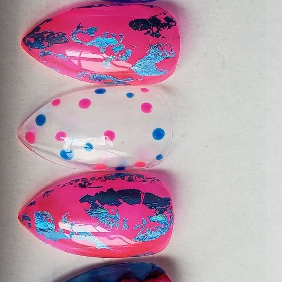 "Oceana" Reusable Press On Nails - Picture 6 of 7